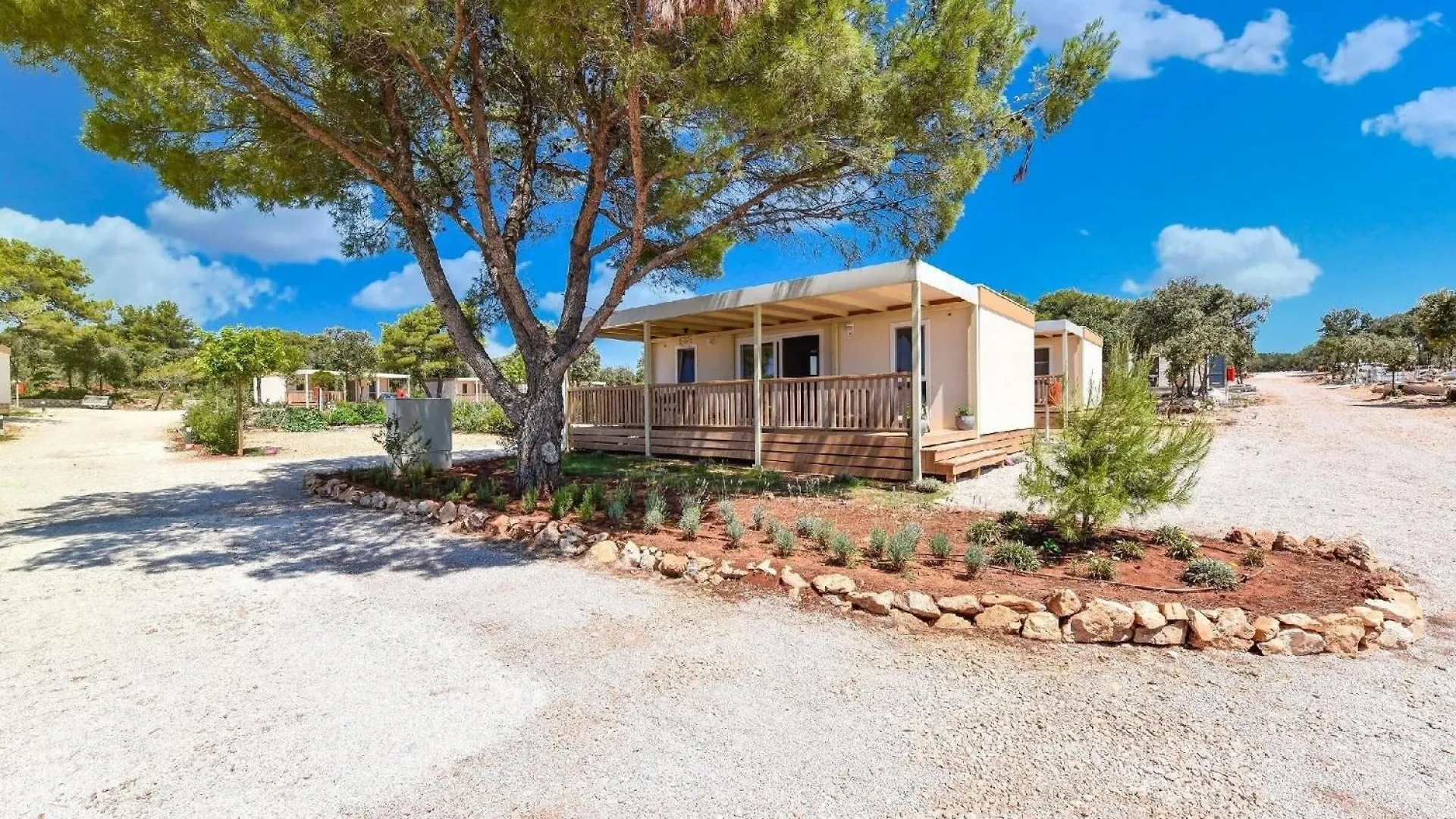 Premium-Mobilheim Mit 2 Schlafzimmern Auf Dem Campingplatz Ugljan Resort Croatia